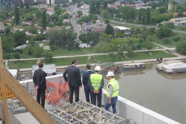 VUČIĆ NA VRHU BEOGRADA NA VODI: Srećan sam što sam ovde, DVA VEKA SMO ČEKALI OVAKO NEŠTO (FOTO) (VIDEO)