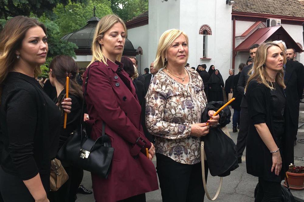 MERIMINA ĆERKA OBJAVILA DIRLJIV VIDEO SVOJE MAJKE: Neka veselija vremena! (VIDEO)