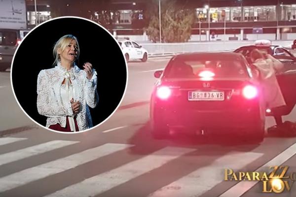 ŠTA URADI TO ŽENO? Devojka zamalo PREGAŽENA dok je Nataša Bekvalac BEŽALA od PAPARACA! (VIDEO)