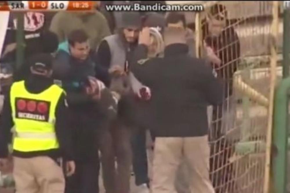 HOROR SCENA NA UTAKMICI U BOSNI! Navijaču Sarajeva razneta noga od topovskog udara! (UZNEMIRUJUĆI VIDEO)