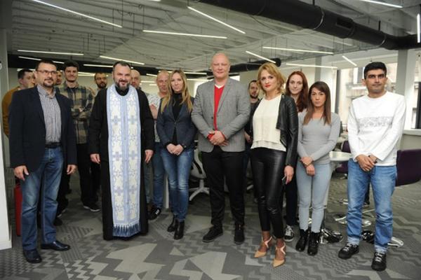 TRADICIJA DUGA 14 GODINA: Kurir proslavio rođendan i krsnu slavu Đurđevdan (FOTO)