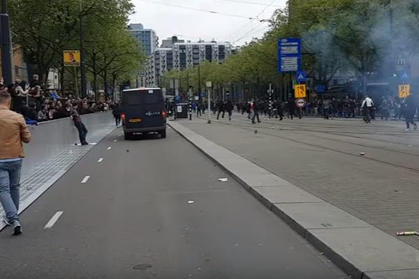 ODE TITULA? Navijači spremali slavlje, pa demolirali grad! (VIDEO)