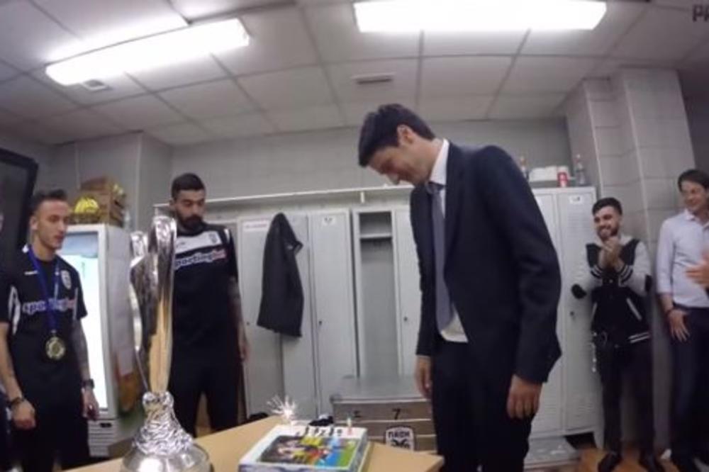 BOG PAOKA! Gorela je svlačionica zbog rođendana Vlade Ivića! (VIDEO)