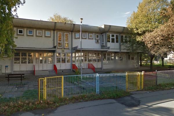 PIŠTOLJ U BLIZINI VRTIĆA U ZEMUNU IZAZVAO PANIKU! Našli ga u kutiji za jaja! Epilog niko nije očekivao!