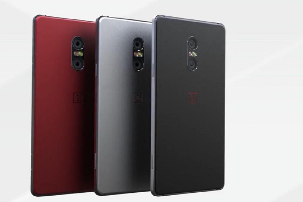 Telefon koji će pokoriti tržište: Dve kamere spreda i pozadi, keramika, slajder&hellip; (VIDEO)