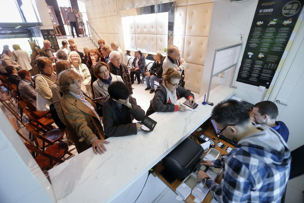 NOVA SEZONA BEOGRADSKE FILHARMONIJE KOMPLETNO RASPRODATA! Red za karte formiran u 6 ujutro!