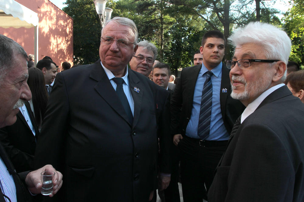 ŠEŠELJ KANDIDAT ZA GRADONAČELNIKA BG?! SRS se sprema za lokalne izbore