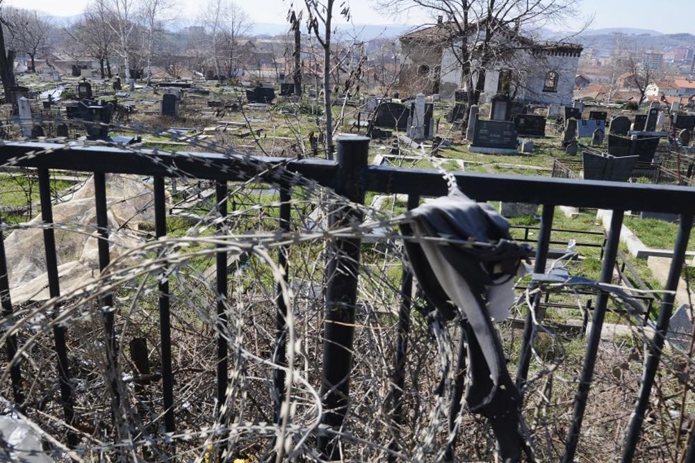 O OVOM SELU PRIČA SRBIJA! Krstovi sa grobova završavali su u dvorištima, EVO ŠTA SE KRILO  IZA JEZIVE MISTERIJE