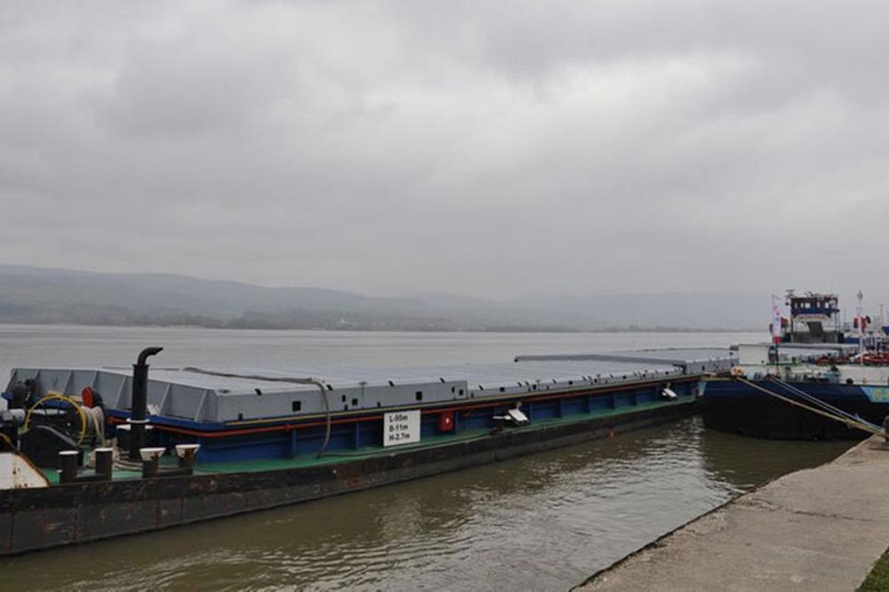 RUSE ZADESILA VELIKA NESREĆA! Izlilo se preko 100 TONA nafte, čak 9 je završilo u lokalnoj reci!