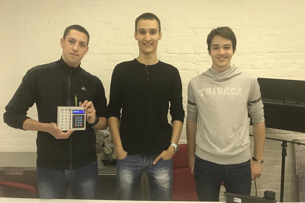 OVI GENIJALCI IMAJU SAMO PO 17 GODINA! Mihajlo, Nikola i Nemanja izumeli su spas za sve penzionere! (FOTO) (VIDEO)