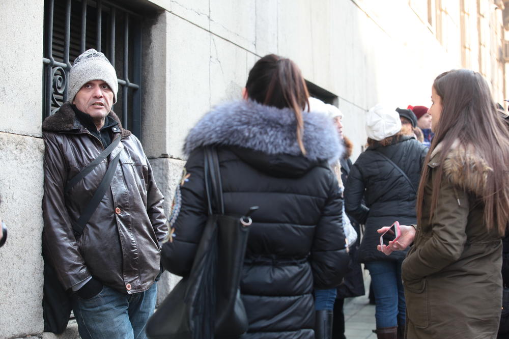 Nisu im ispunjeni zahtevi! Prosvetni radnici počeli DRUGI ŠTRAJK GLAĐU!