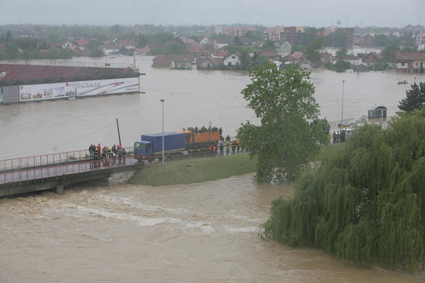 SRBIJI PONOVO PRETI OPASNOST OD POPLAVA! Ako živite u OVOM DELU ZEMLJE, UGROŽENI STE!