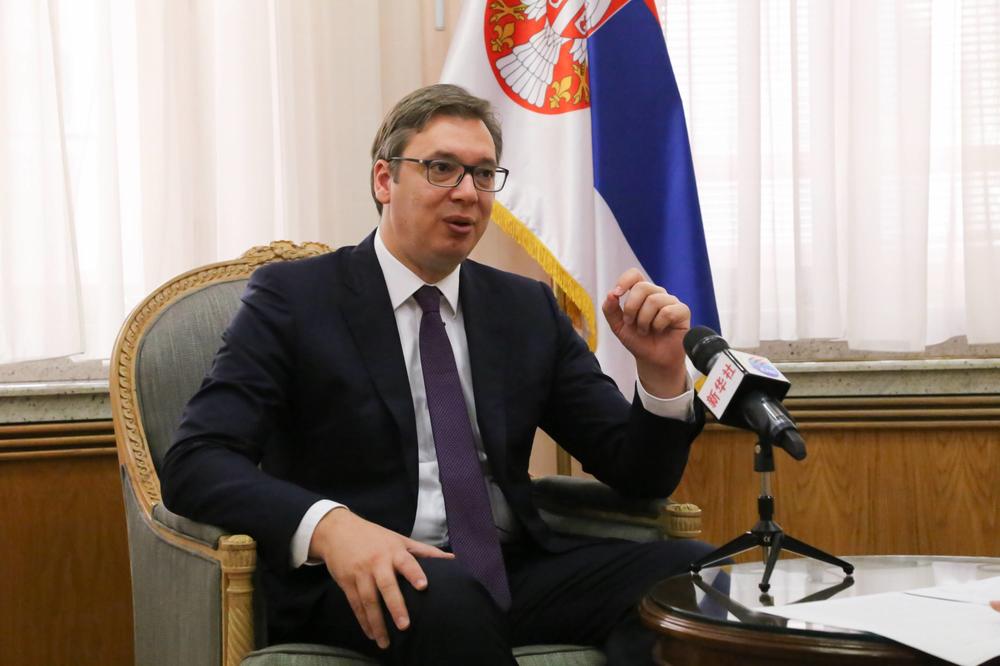 NIJE OČEKIVAO? Vučić posle konsultacija: Najviše sam iznenađen stavovima SNS! A fontana im smeta jer NE MOGU DA JOJ PRIĐU! (FOTO)
