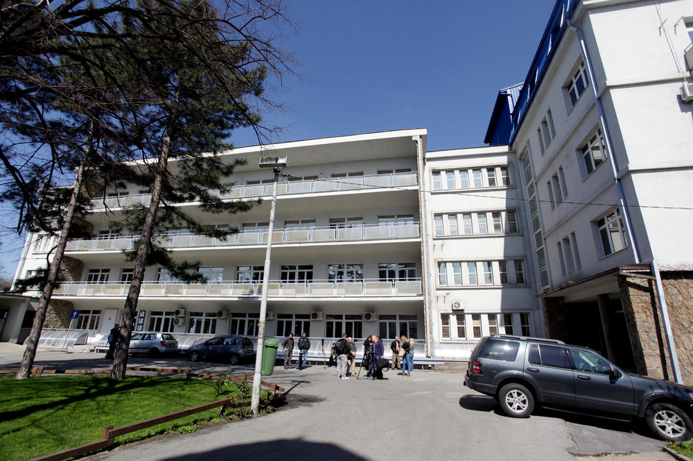 SEDMI TALAS KORONE RAZLIČIT OD PRETHODNIH PO UZRASTU INFICIRANIH: Povećava se broj zaražene dece!