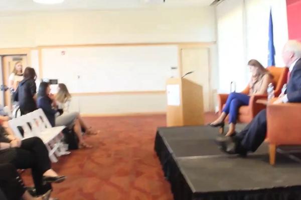 TI SI KRIMINALAC I UBICA! Ambasadorku Kosova Vljoru Čitaku GAĐALI JAJIMA u Americi! (VIDEO)