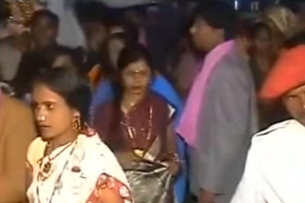 ULETELA NA SVADBU I KIDNAPOVALA MLADOŽENJU: Da li je ovo najluđa bivša devojka na svetu? (VIDEO)