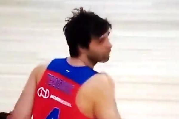 Od Teovih majstorija protiv Olimpijakosa kreće voda na usta: Grci će proklinjati dan kada su ga pustili da ode (VIDEO)