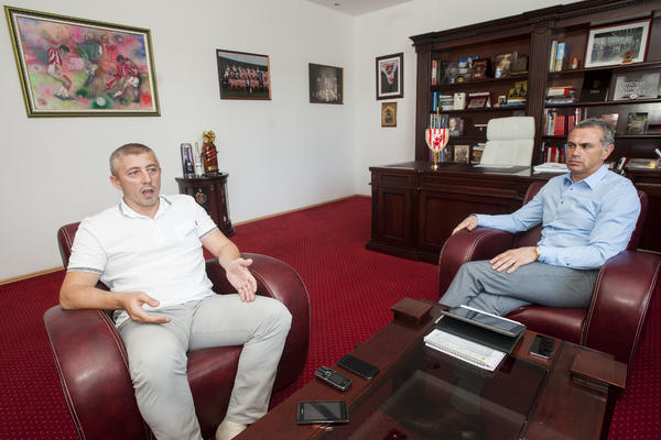 Ako od ljubavi do mržnje ima tako malo... Kako je Kokeza prešao put od Terzićevog prijatelja do "neformalnog gazde Partizan"? (VIDEO)