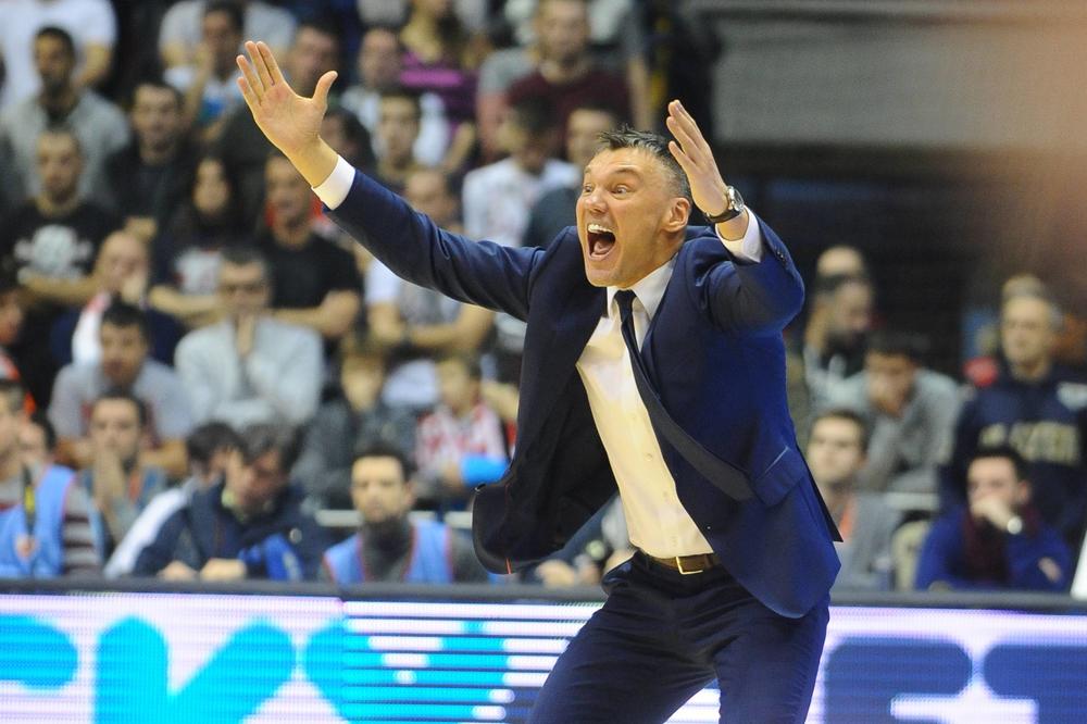 KAKVA MORALNA LEKCIJA JASIKEVIČIJUSA! Naterao je novinara da se postidi zbog svog pitanja! (VIDEO)