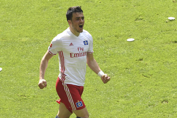 SRBIN SPASIO DINOSAURUSE: Kostić golom i asistencijom ostavio HSV u Bundesligi, Dortmund preokretima do LŠ! (VIDEO)