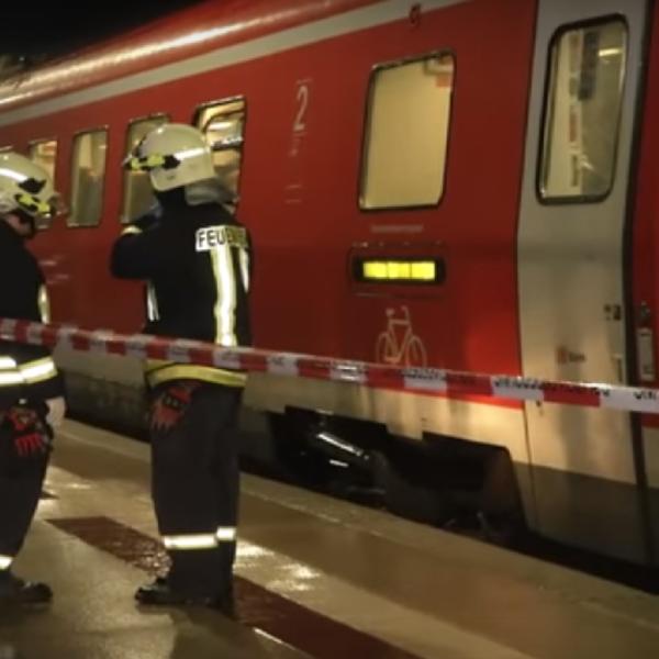 FATALAN SELFI: Devojčicu (14) u Sloveniji pregazio voz dok se slikala na šinama