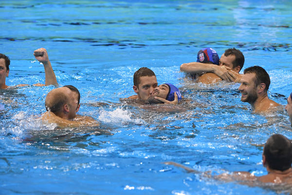 NE MOŽE ON BEZ SRBIJE: Kapiten o povratku u reprezentaciju i slavlju na vatrogasnom kamionu!
