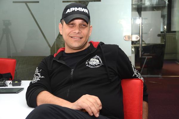 RADOMIR POČUČA: 99 odsto političara su NOTORNE BITANGE, a vlast radi sve protiv srpskog naroda! (VIDEO)