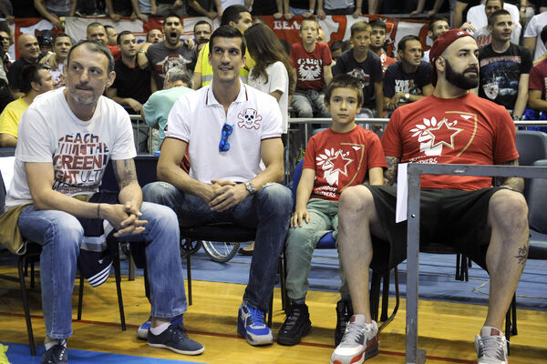 IMA LI VEĆEG ZVEZDAŠA OD NJEGA?  Poruka Marka Kešelja je nešto najlepše što su Delije mogle da čuju! (FOTO)