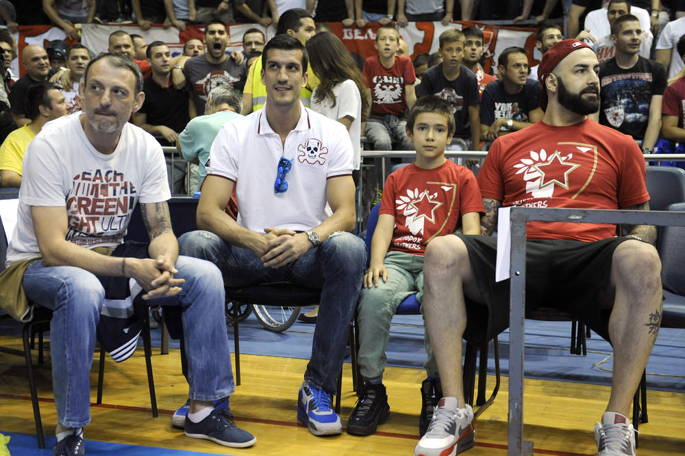 IMA LI VEĆEG ZVEZDAŠA OD NJEGA?  Poruka Marka Kešelja je nešto najlepše što su Delije mogle da čuju! (FOTO)