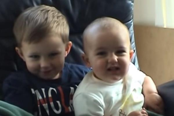 ČARLI ME UJEO ZA PRST! Ovako danas izgledaju akteri legendarnog videa!