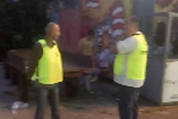 EMOCIJE SU BILE JAČE: Igrač Zvezde zaplakao ispred svlačionice posle Radničkog! (VIDEO)