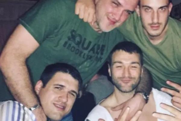 GRLILI GA I CEPALI, A PILO SE DO JUTRA! Vlada Mandić slavio rođenje ĆERKICE k'o da sutra ne postoji! (FOTO)