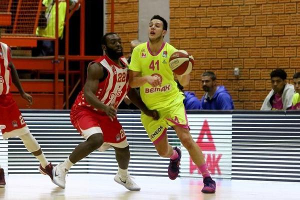 MEGA ČASTI NAVIJAČE: Besplatan ulaz na derbi protiv Zvezde!