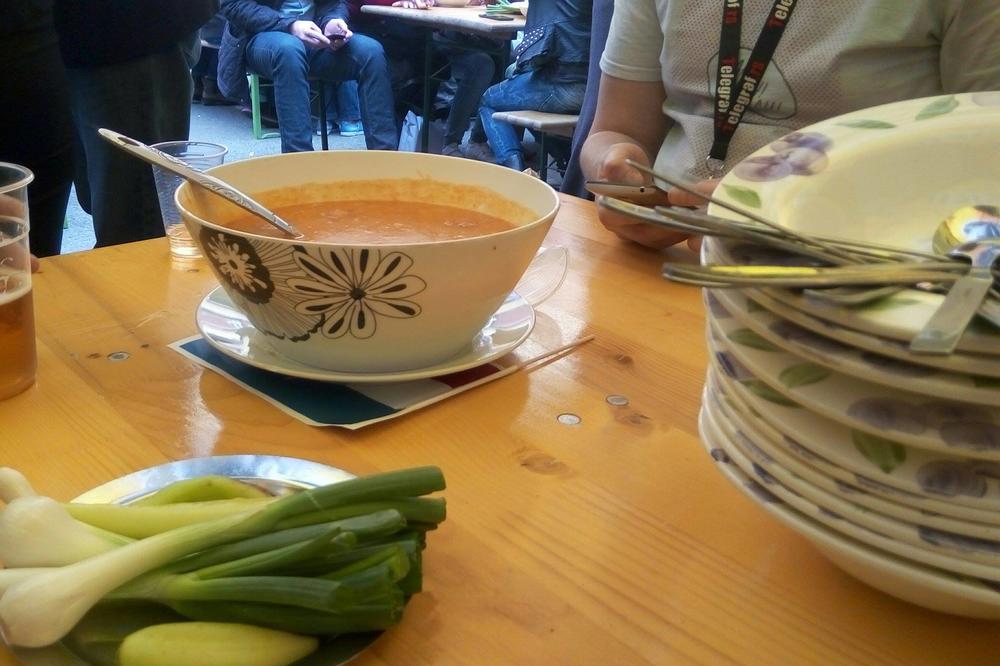 NIKADA NE BACAJTE PRVU VODU U KOJOJ STE KUVALI PASULJ: Ovo će vas ZAPREPASTITI! (VIDEO)