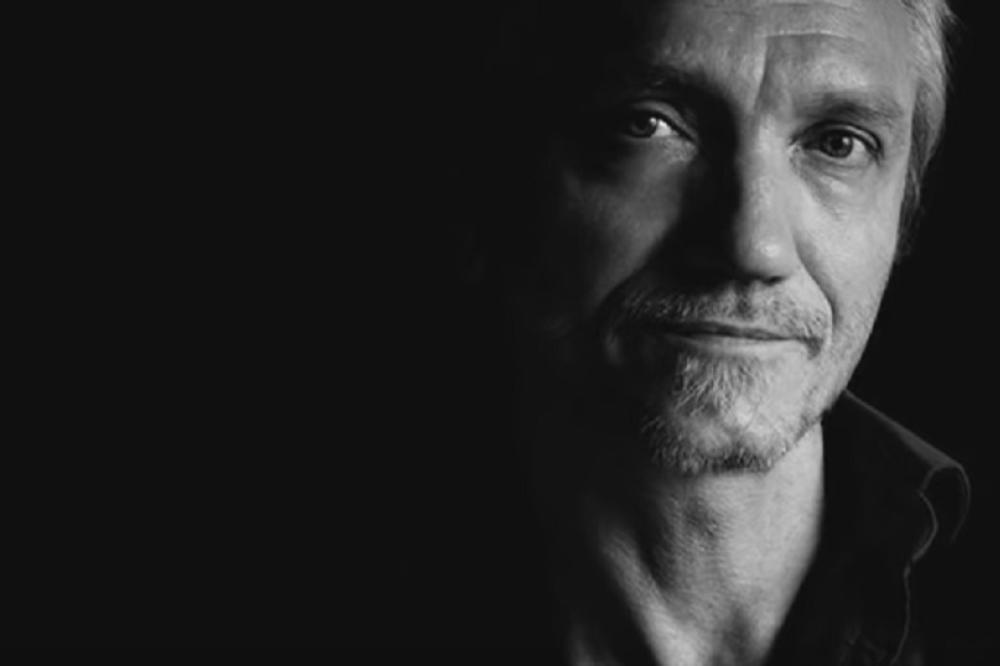 NOVA PESMA LEGENDARNOG HAUSTORA POSLE 27 GODINA: Disanje u novom "ruhu"!