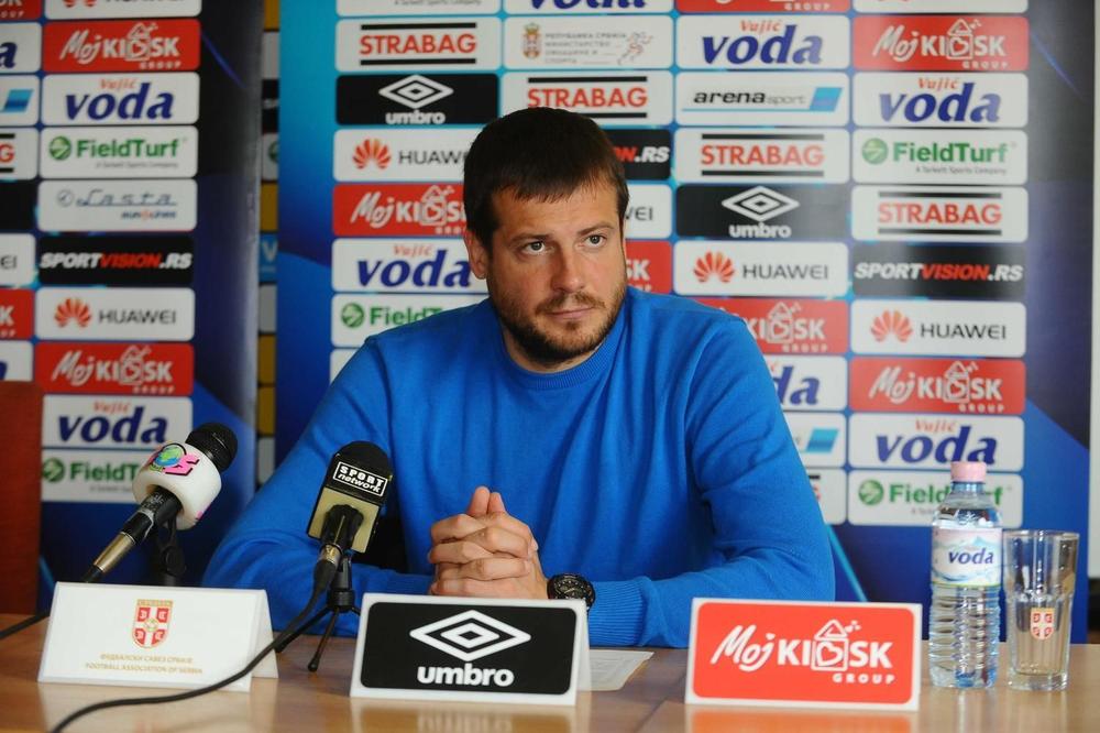 Lalatović odgovorio Laziću i Ristiću i objasnio zašto je zvao Radonjića: Ovakvo hvaljenje nekog igrača dugo nismo čuli!