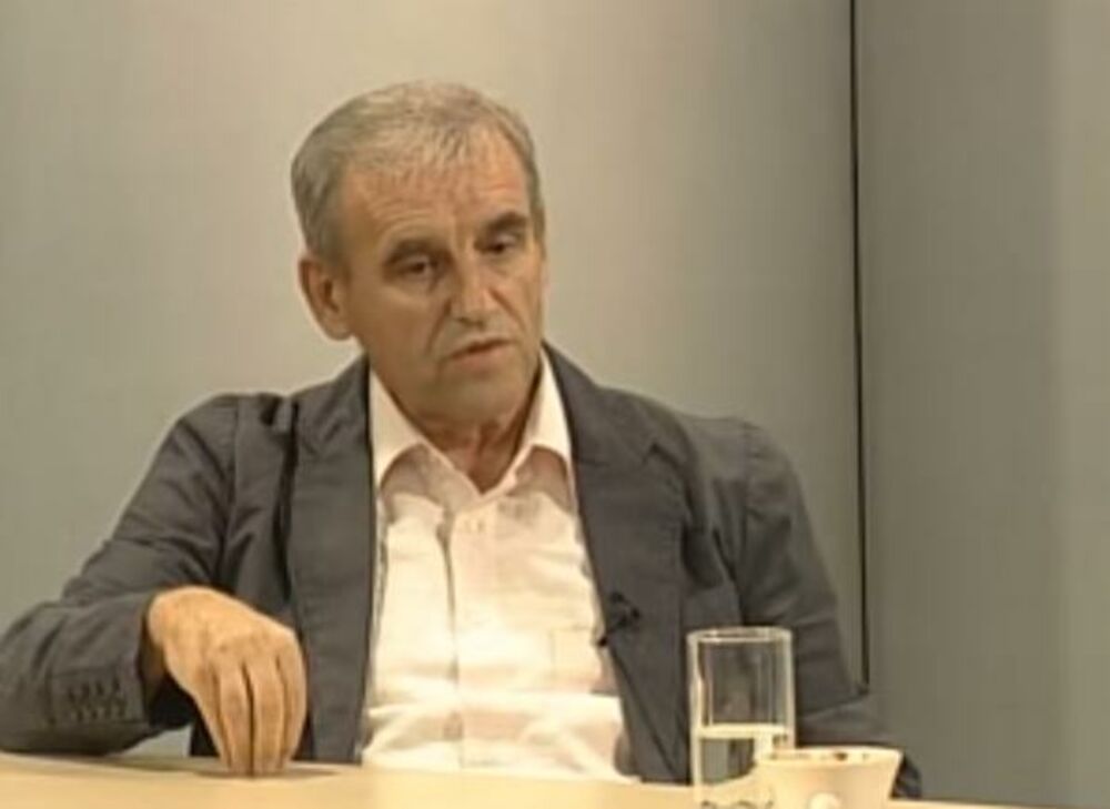 Dr Andreja Savić