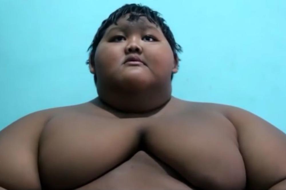 Ima SAMO 10 godina, a već je težak 200 KG: Ovaj dečak NE MOŽE DA PRESTANE DA JEDE! (VIDEO)