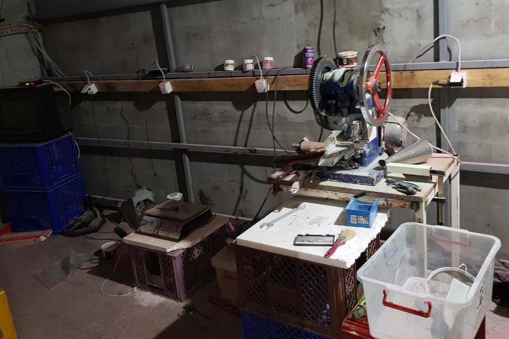 LABORATORIJA EKSTAZIJA USRED BEOGRADA: Velika akcija srpske policije, zaplenjeno sve! (FOTO)