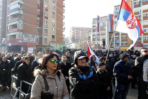 POKRET SOCIJALISTA: Podržite Srpsku listu ako ne želite kosovsku vojsku!