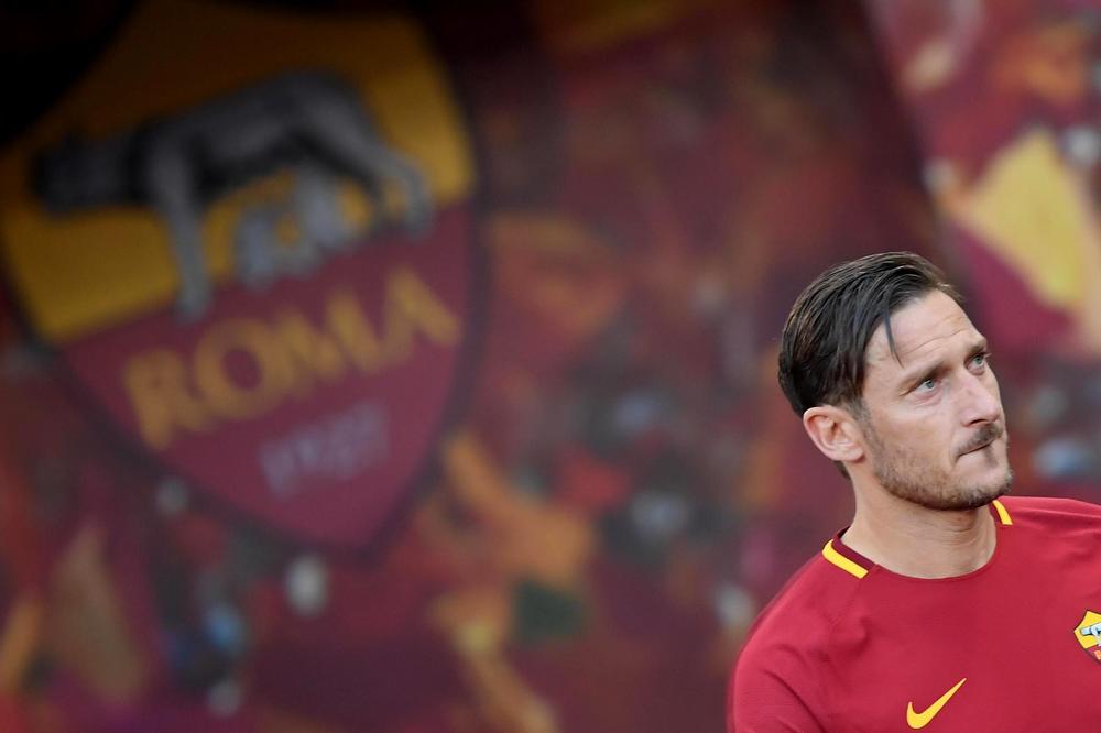 I TO SE DOGODILO: Toti odlučio da napusti Romu!