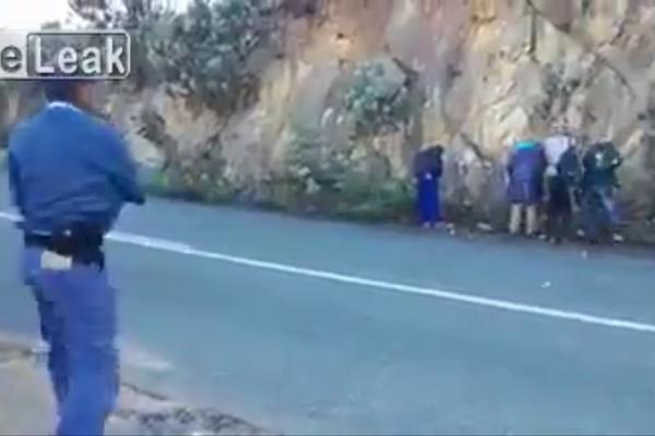 Odmah pred streljački vod! Policija nemilosrdna sa kradljivcima jabuka (VIDEO)
