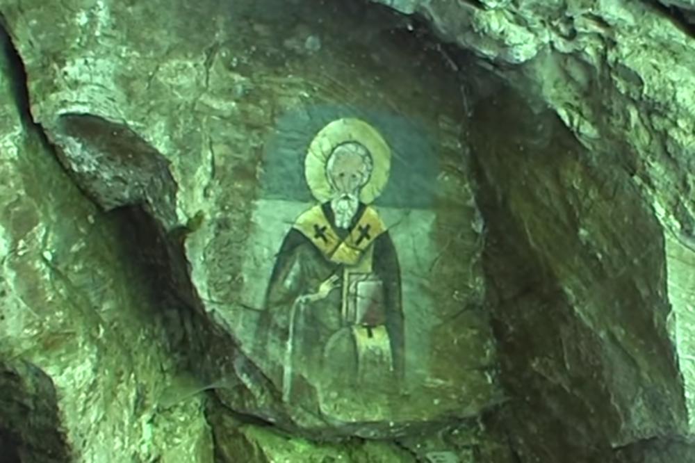 NAJMISTIČNIJE MESTO U SRBIJI: Iz ove pećine izvire voda koja leči mnoge bolesti! (FOTO) (VIDEO)