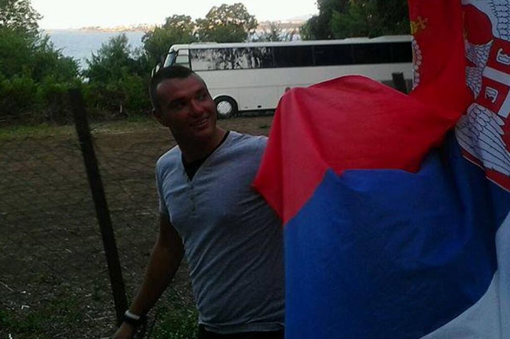 CRN DAN ZA FUDBAL: Mladi srpski igrač preminuo na terenu!