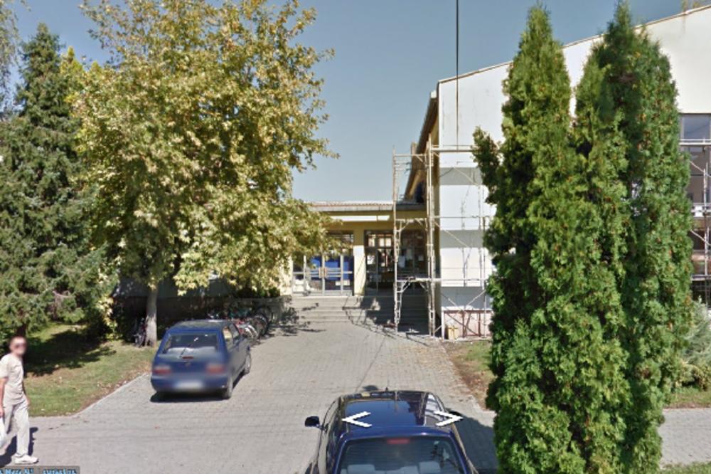 IGRALI SE, PA ZAVRŠILI U BOLNICI: Deca povređena jer posle slavlja nije uklonjena pirotehnika iz dvorišta škole!