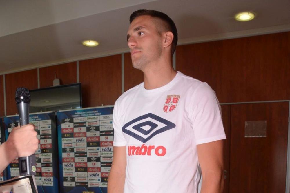 Čuo sam da ga je bolela noga 3 dana kad mi je slomio nos: Tadić je imao planove za svog dželata iz Velsa, ali mu je UEFA to upropastila! (VIDEO)