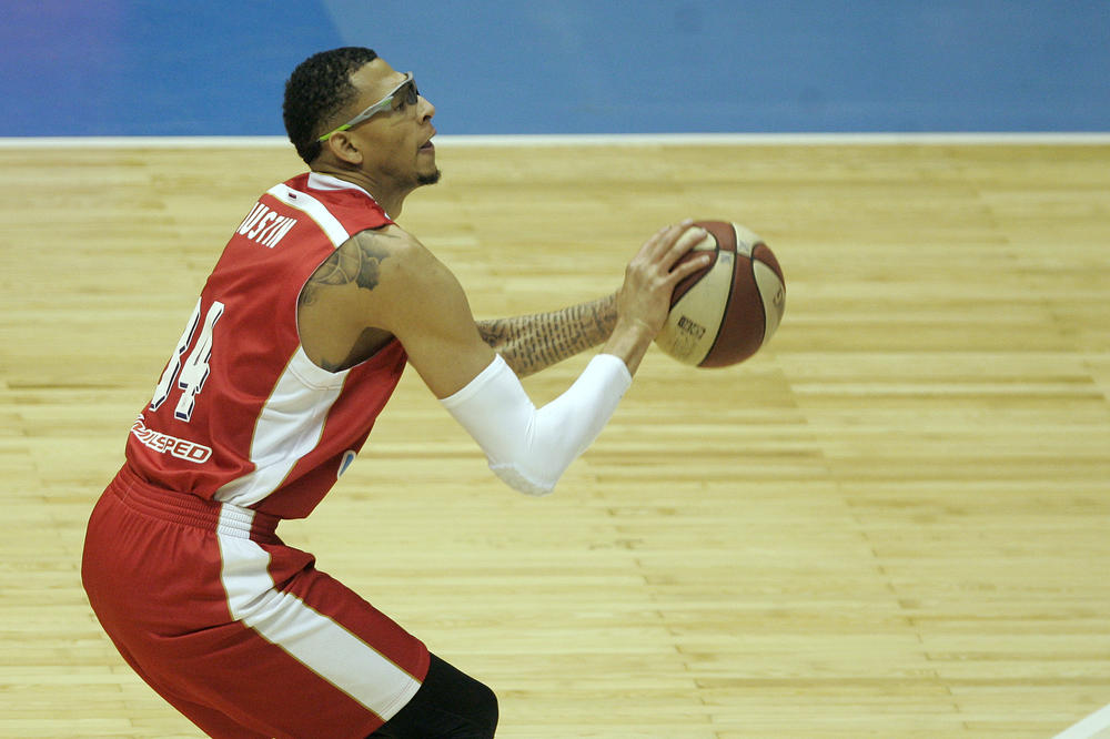 Ajzea Ostin ima novi klub! (FOTO)