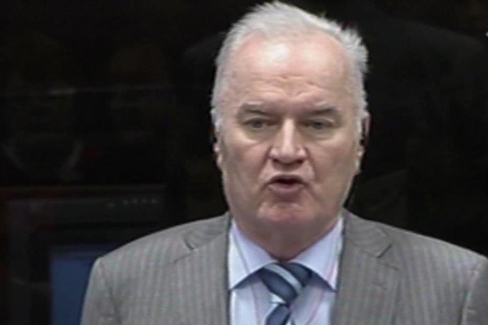 RATKO MLADIĆ JE SINU REKAO OVE 4 REČI: Posle vesti o svojoj smrti, oglasio se DUHOVITOM PORUKOM!