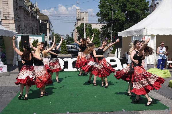 SENSA FESTIVALOM ULEPŠALA DAN BEOGRAGANIMA! Ovo je bio sjajan provod! (FOTO)