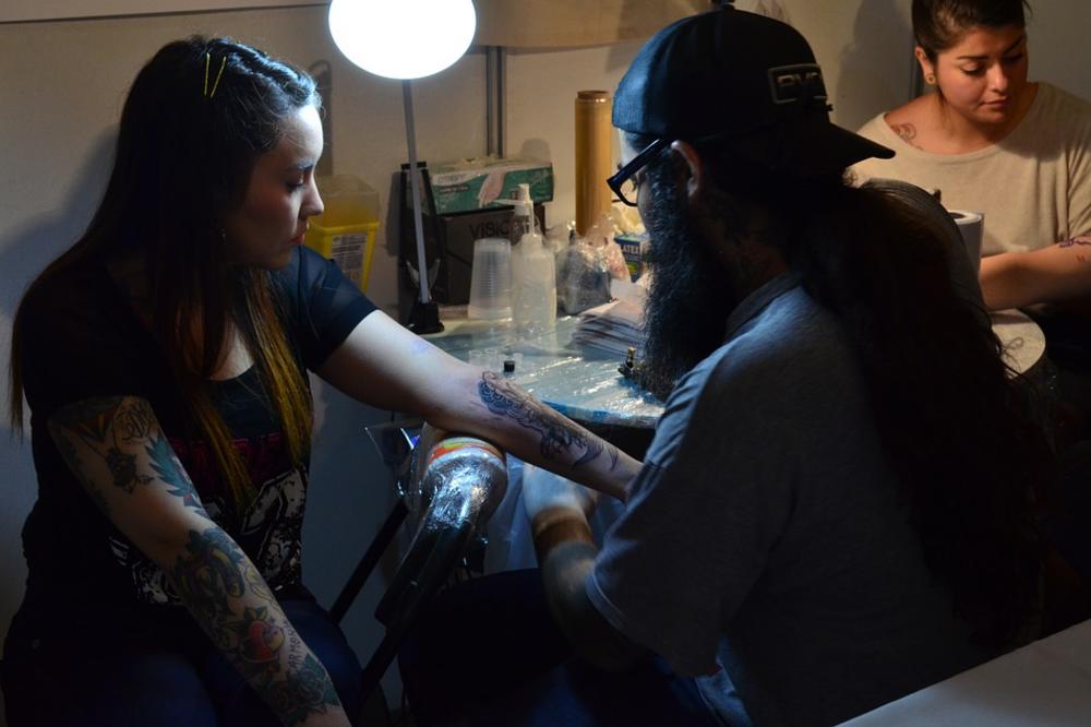 Tetovaže štete zdravlju?! A šta ako mogu da menjaju boje i da otkrivaju bolesti? (FOTO) (VIDEO)